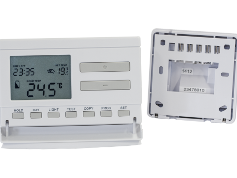 Q7RF - bežični, programabilni, digitalni sobni termostat